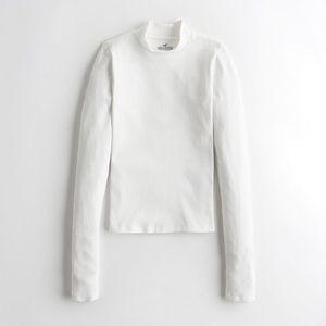 💫 Hollister Turtleneck Top